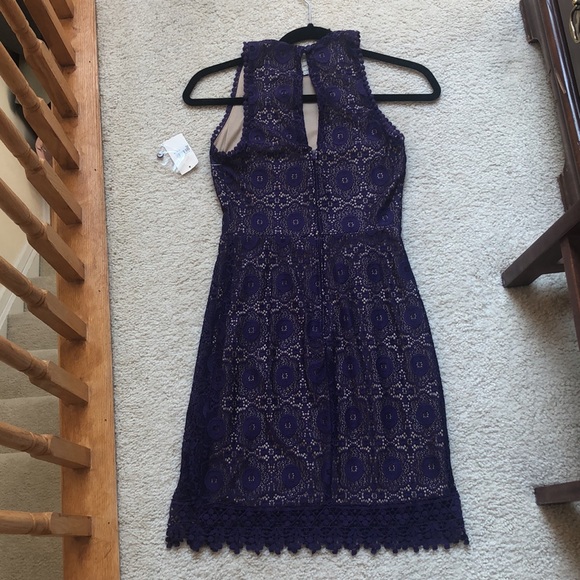 Purple and nude lace cocktail dress - Picture 3 of 6